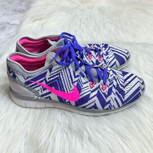 Nike Women's Nike Free 5 TR Athletic Shoes - Pink and Blue size 9.5